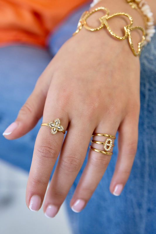 Statement ring with inlaid clover