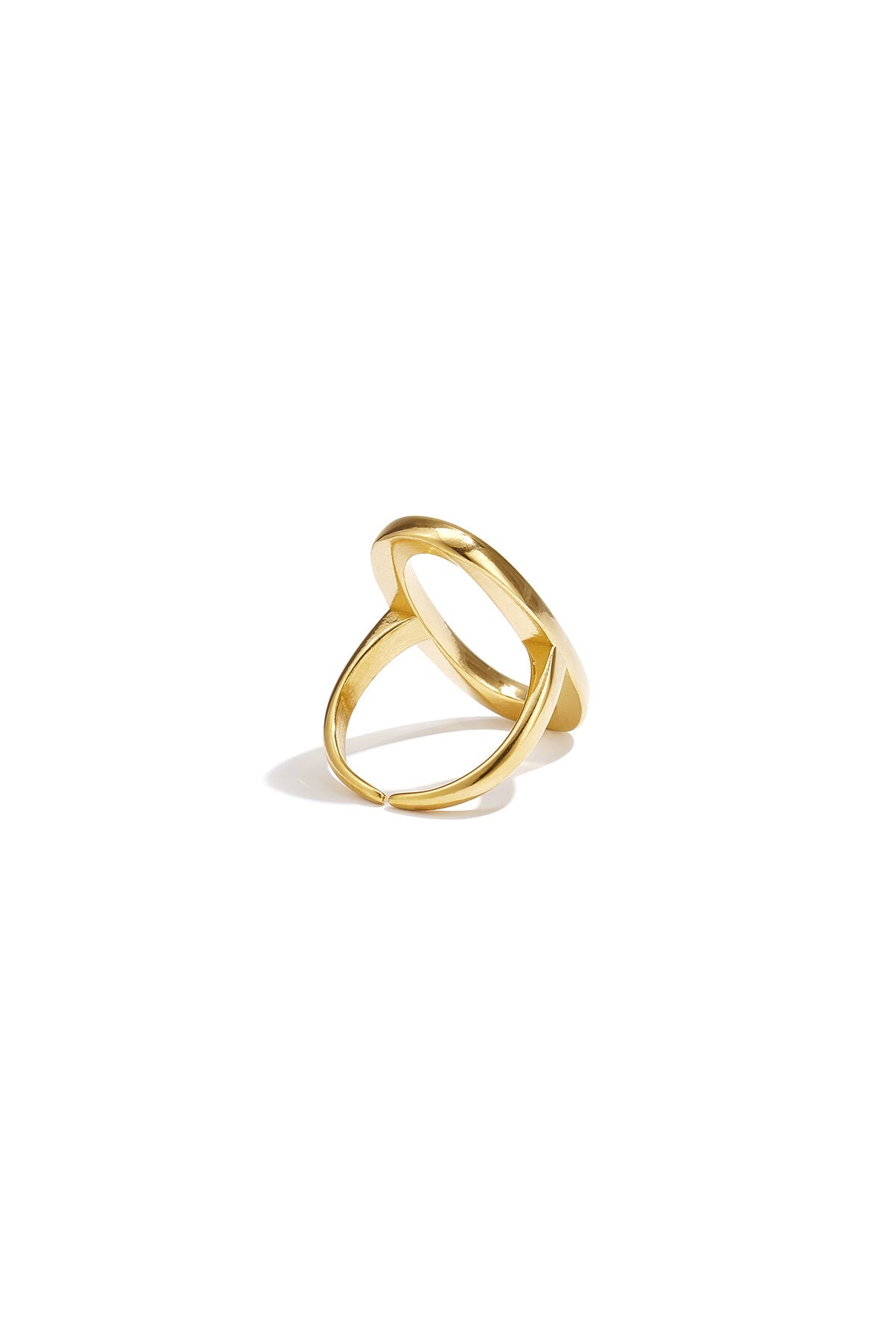 Oval minimalist statement ring