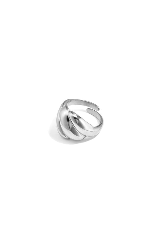Adjustable statement ring with bubbles
