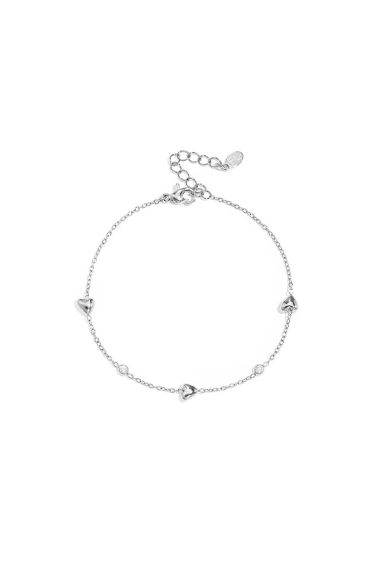 Bracelet with filled hearts